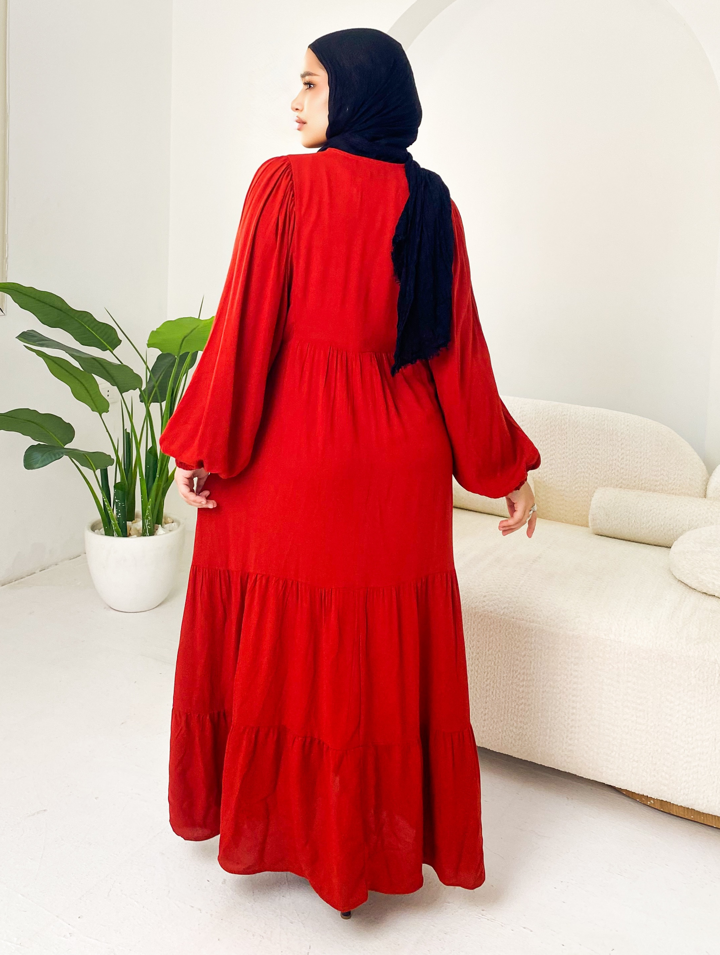ss25ms-drs-4038-2 Toby V Neck Dress