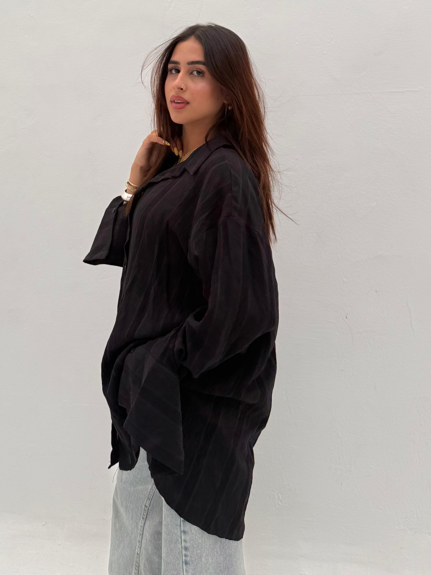 Black Wide Striped Long Shirt Code: 1048-2