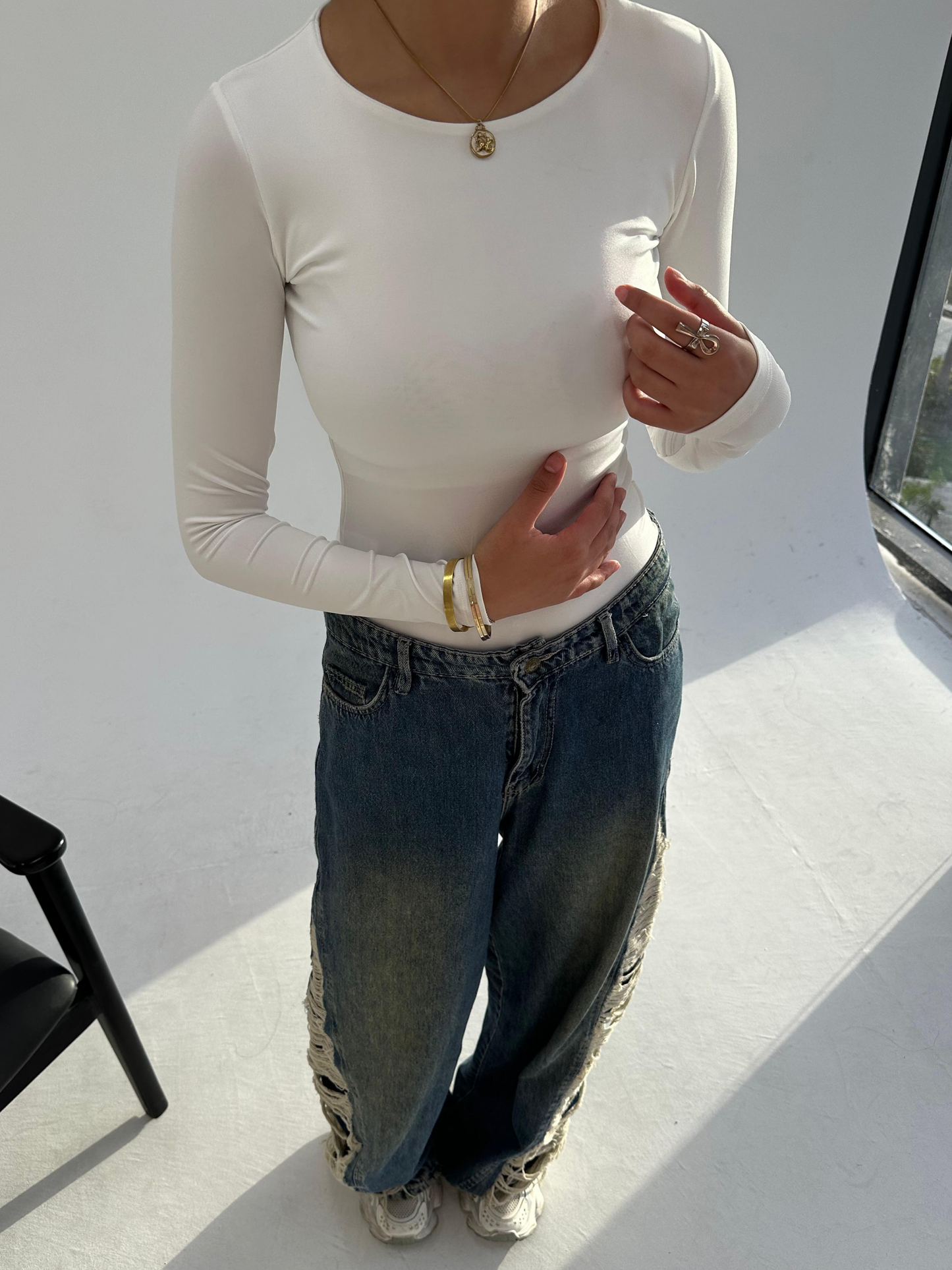 White Round Neck Full Sleeve Top