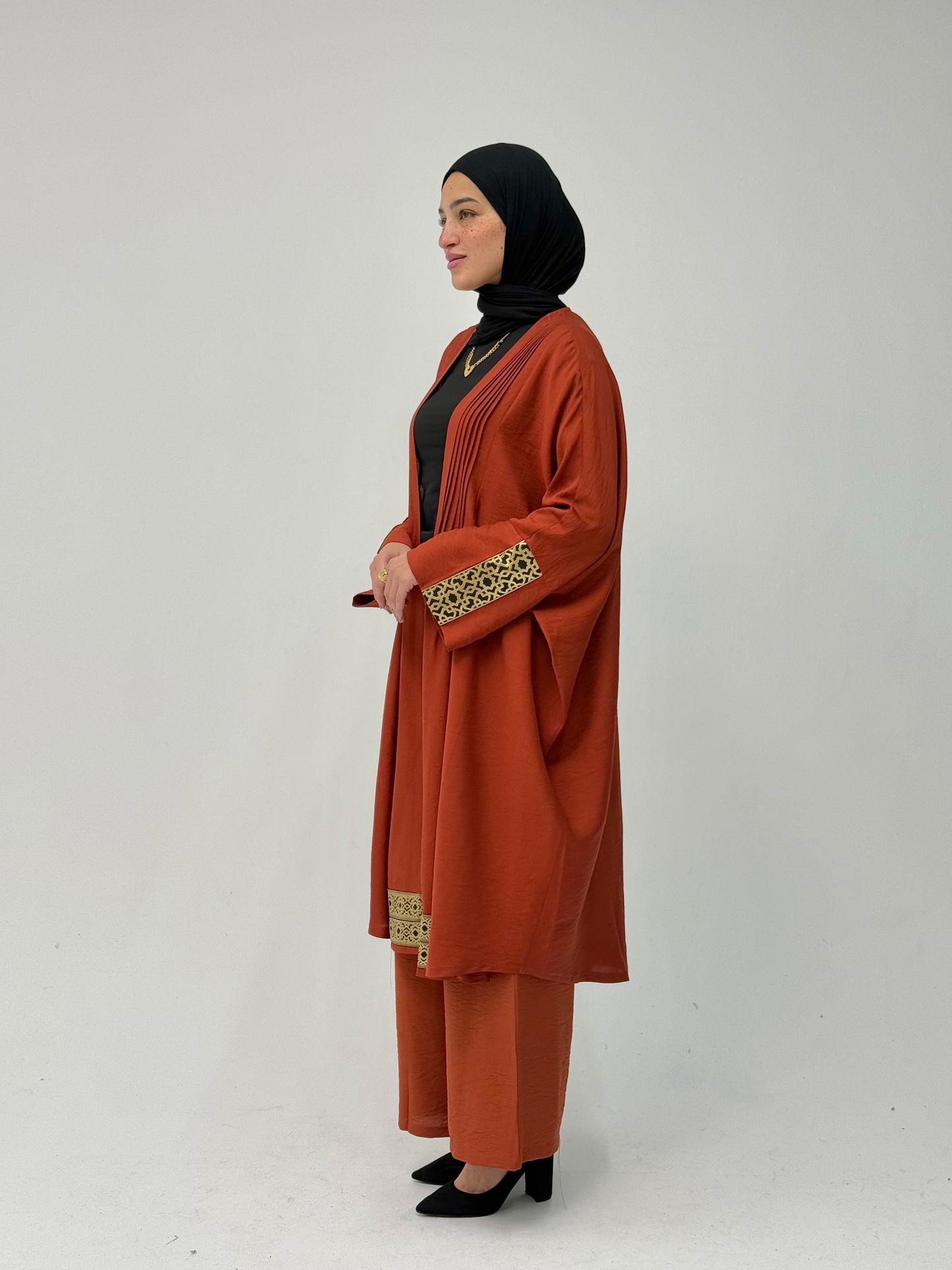Layali Embelleshed Set