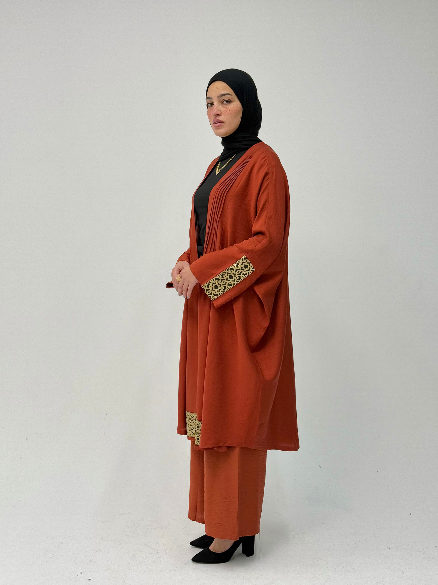 Layali Embelleshed Set