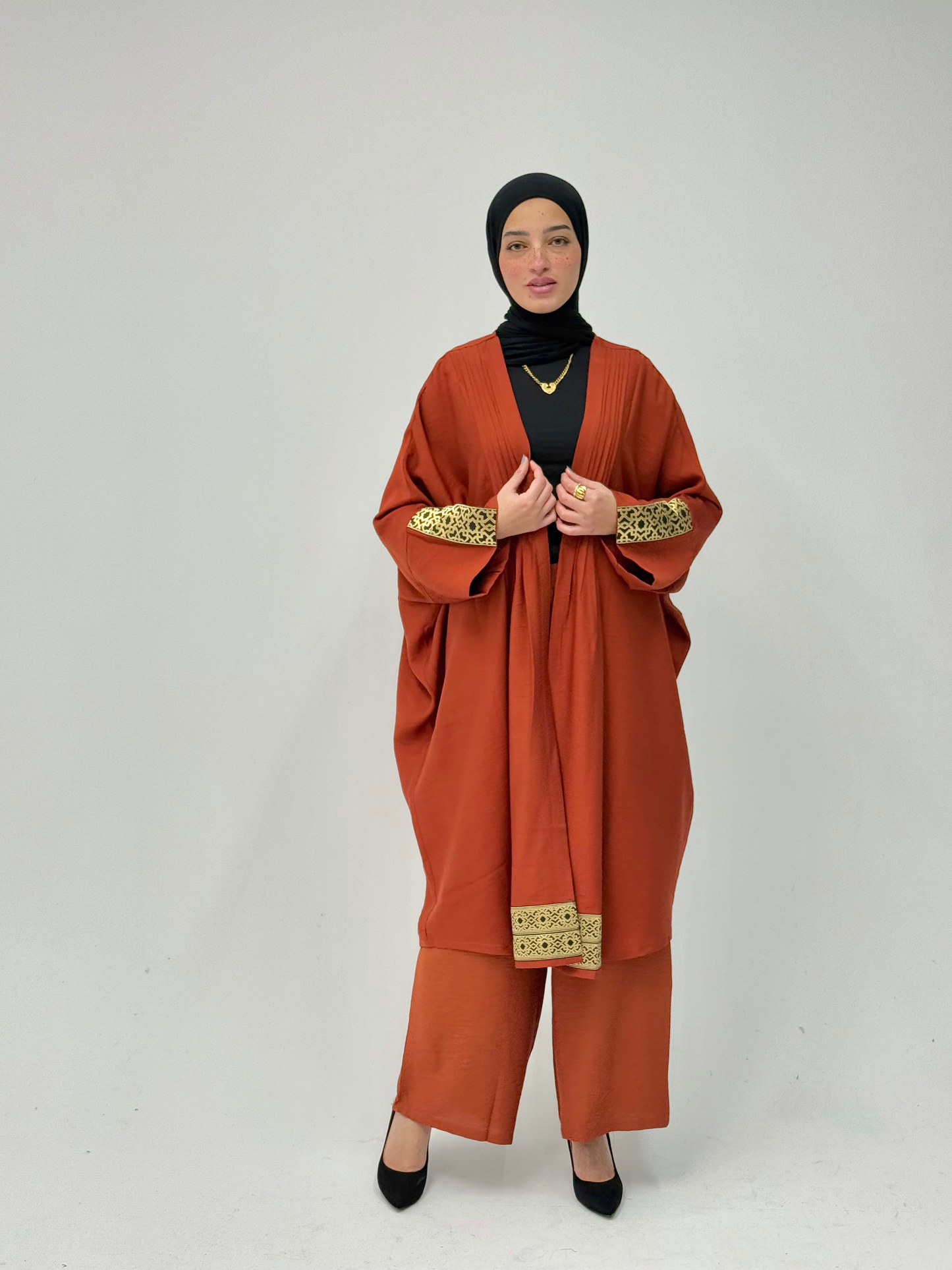 Layali Embelleshed Set