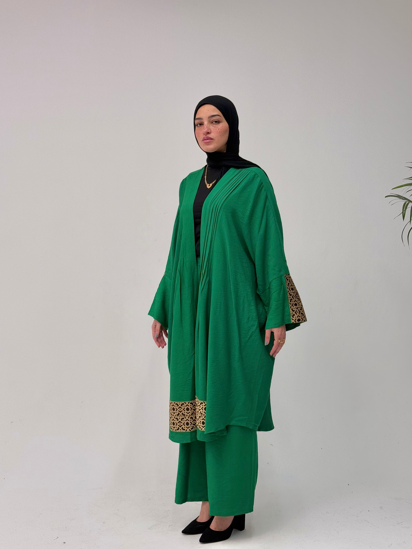 Layali Embelleshed Set