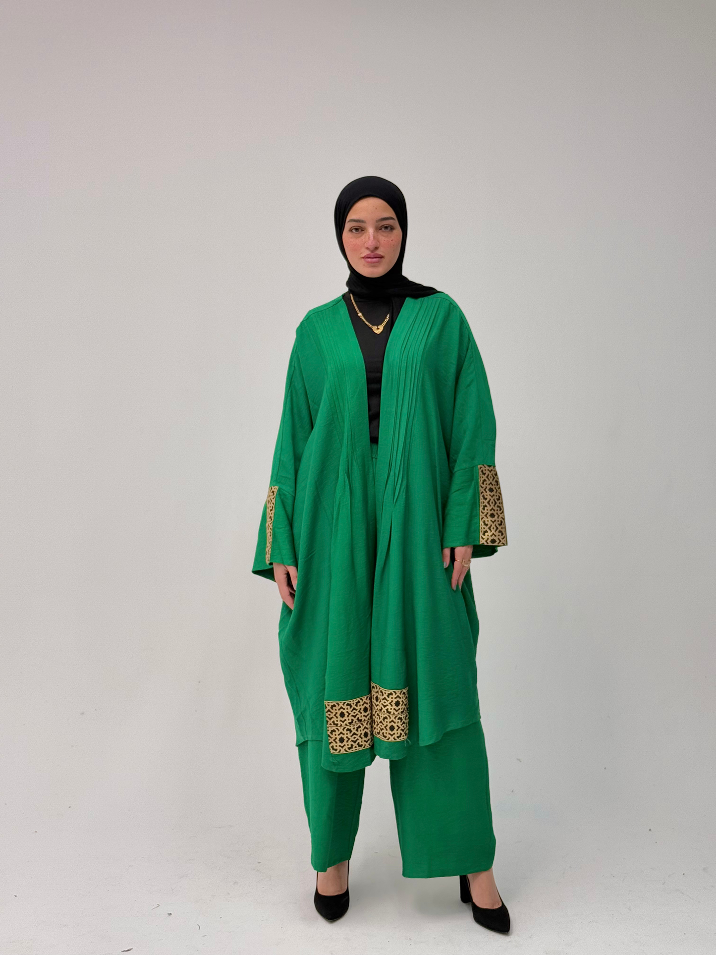 Layali Embelleshed Set