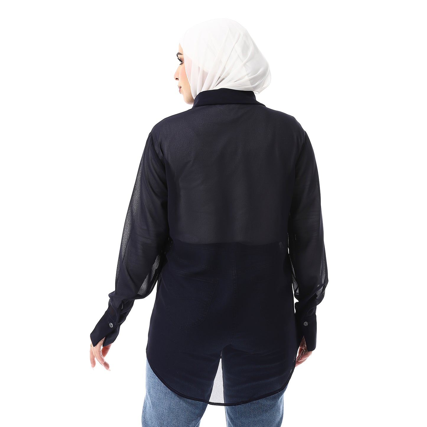 بلوزة بحرية
