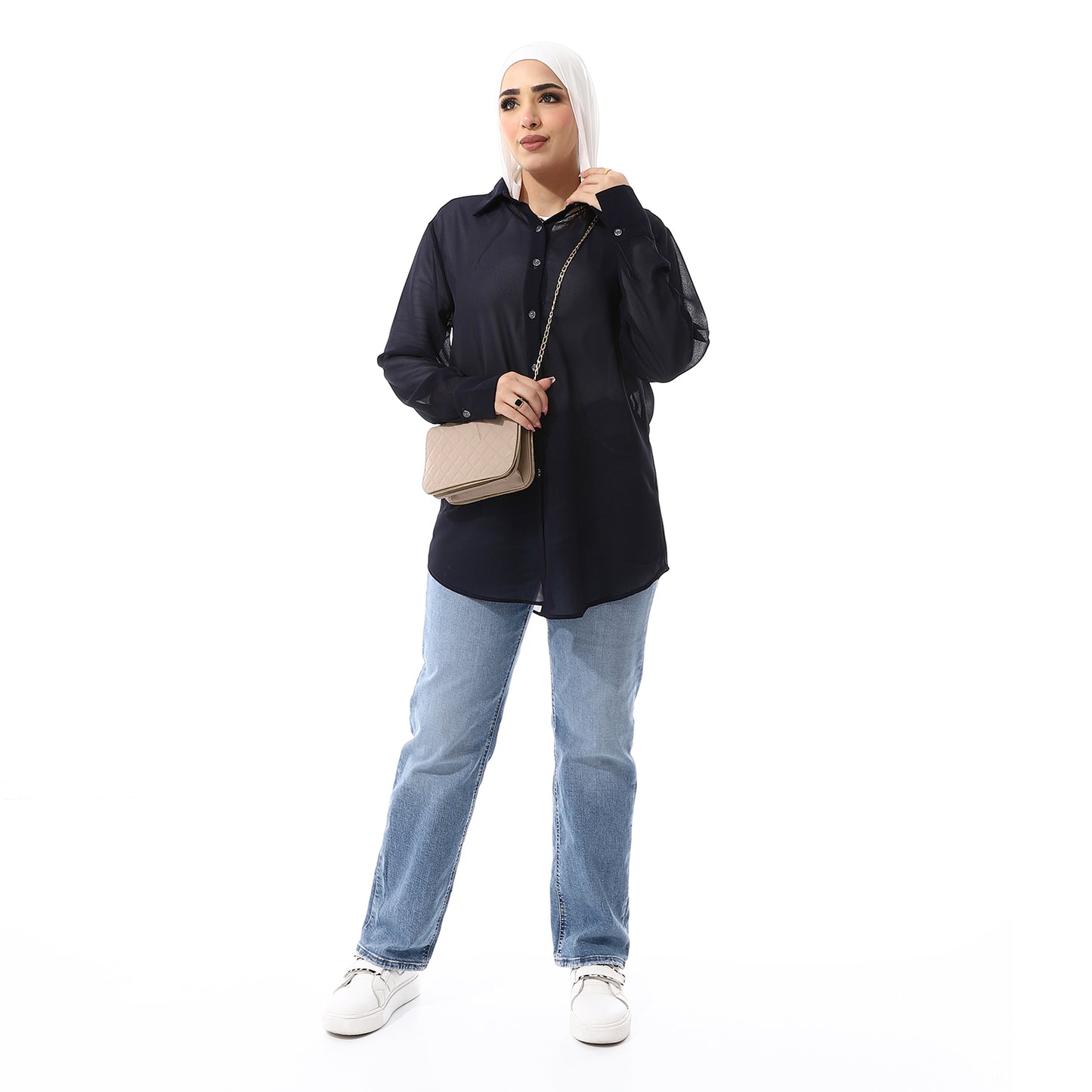 بلوزة بحرية