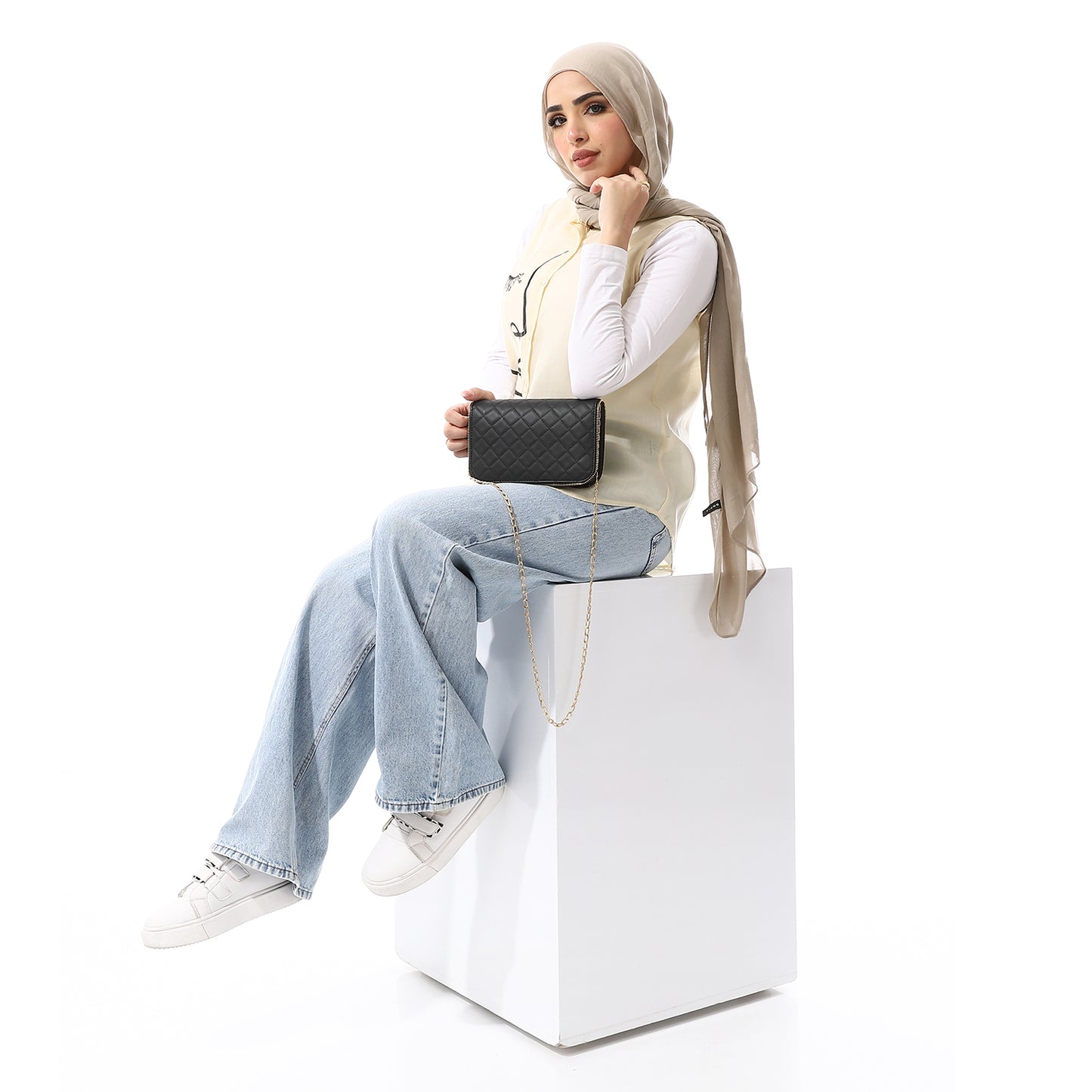 بلوزة مطبوعة